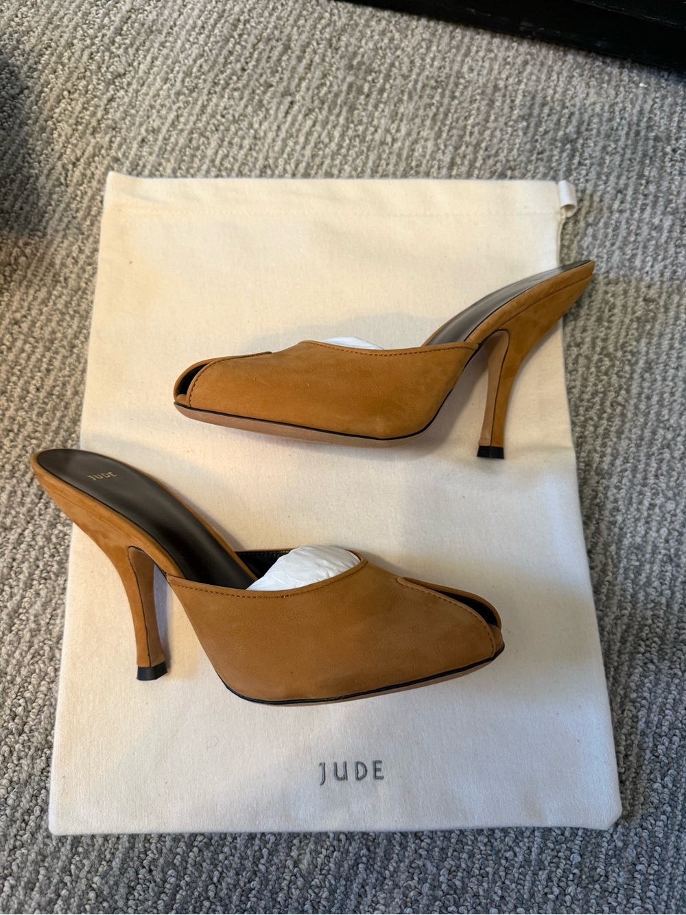 JUDE date suede mules